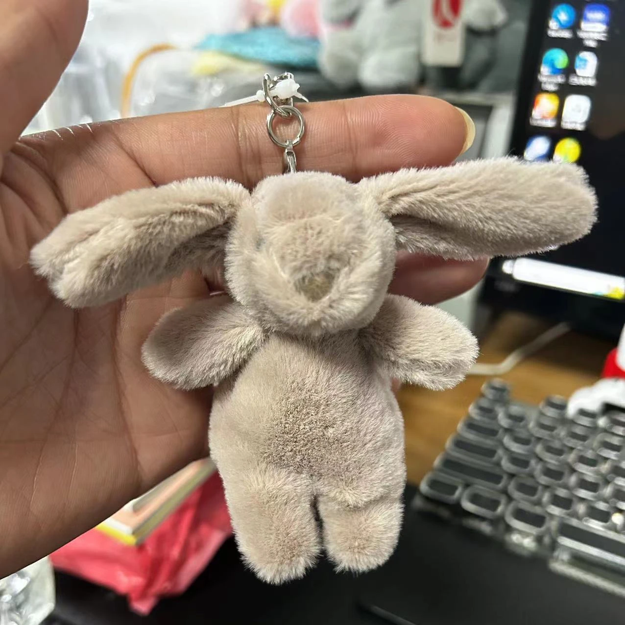 دمية أرنب كرتونية لطيفة محشوة، - مراجعة Car Accessories Cute وسعره