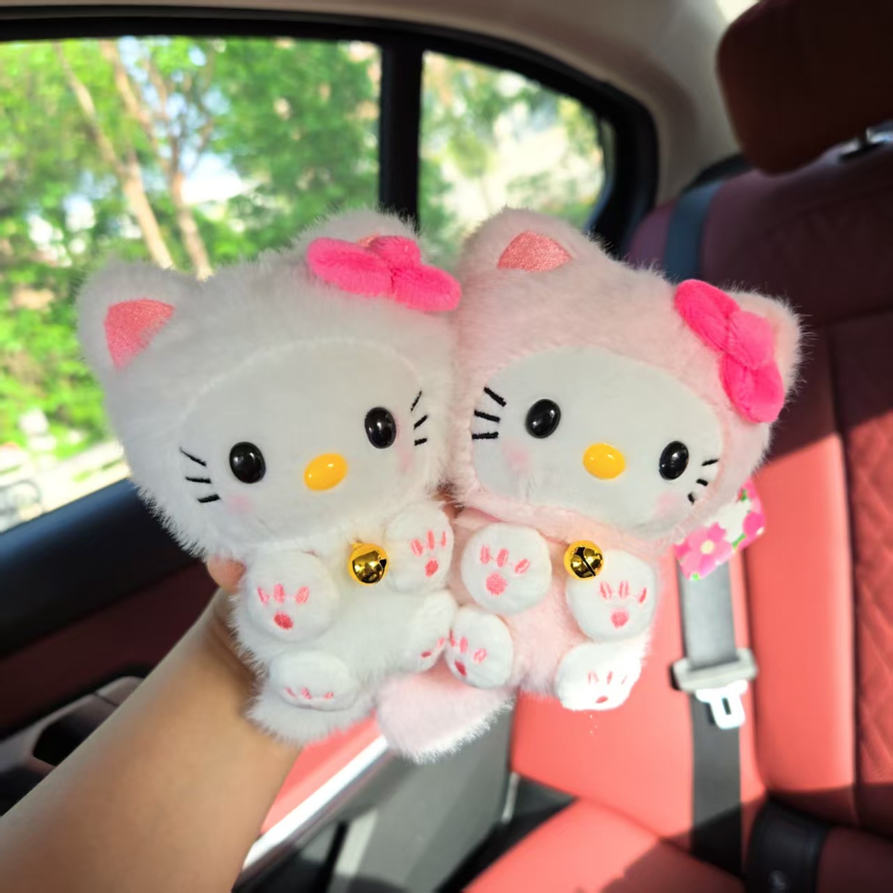 قلادة هالو كيتي اللطيفة على شك - مراجعة Car Accessories Cute وسعره